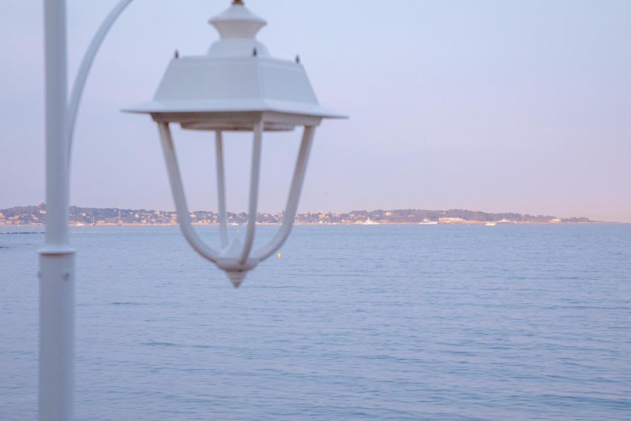 カンヌNid D'Amour Vue Mer - Pieds Dans L'Eau - Unique - Terrasse - Clim - Wifiアパートメント エクステリア 写真